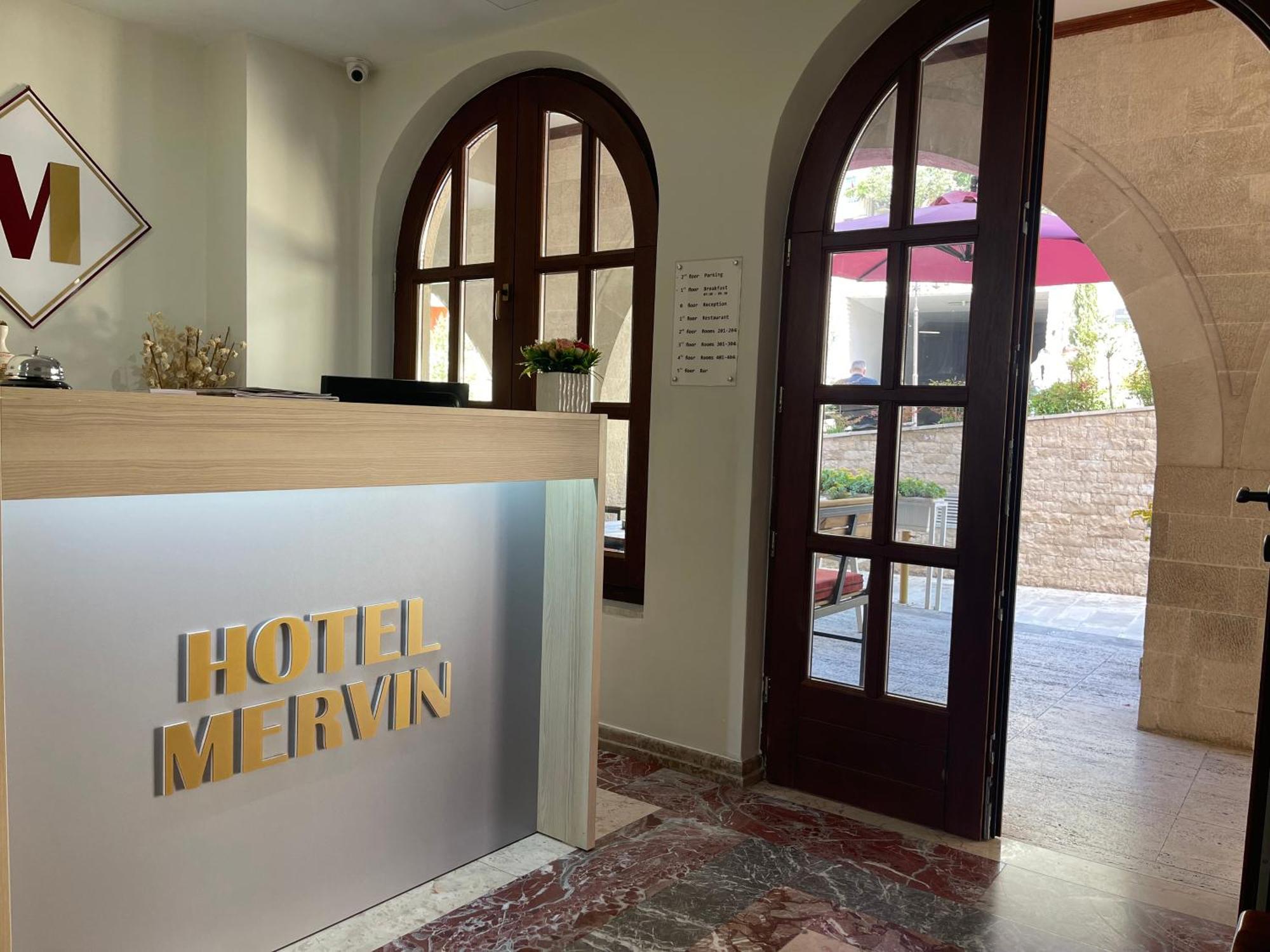 Mervin Hotel Круя Экстерьер фото