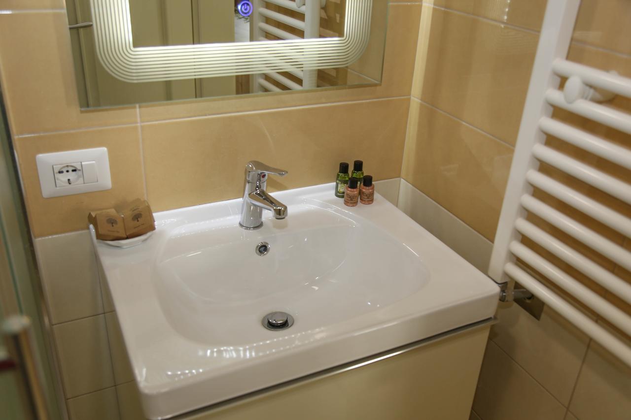 Mervin Hotel Круя Экстерьер фото